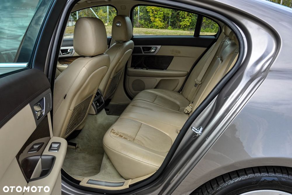 Jaguar XF 3.0 V6 D S Premium Luxury - 8