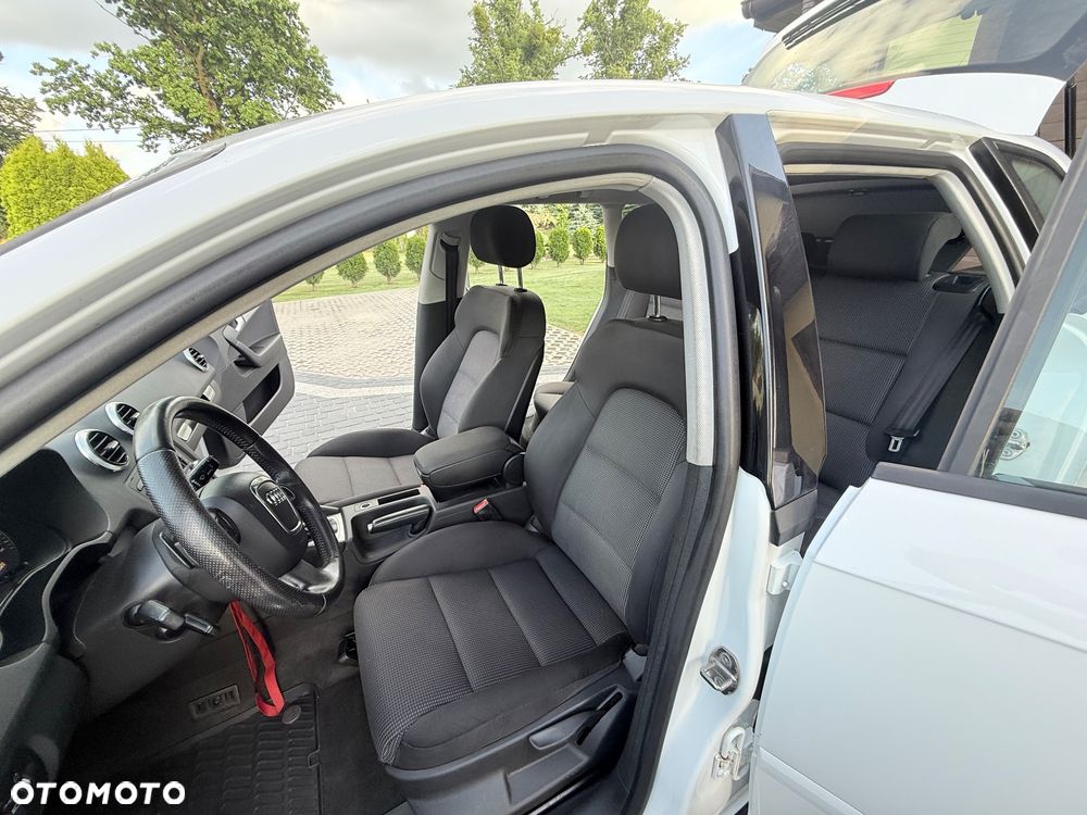 Audi A3 Sportback 1.6 TDI DPF S tronic S line Sportpaket - 18