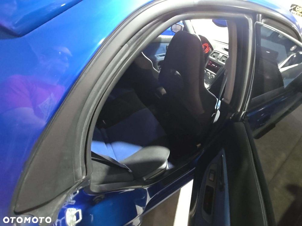 Subaru Impreza WRX STI - 10