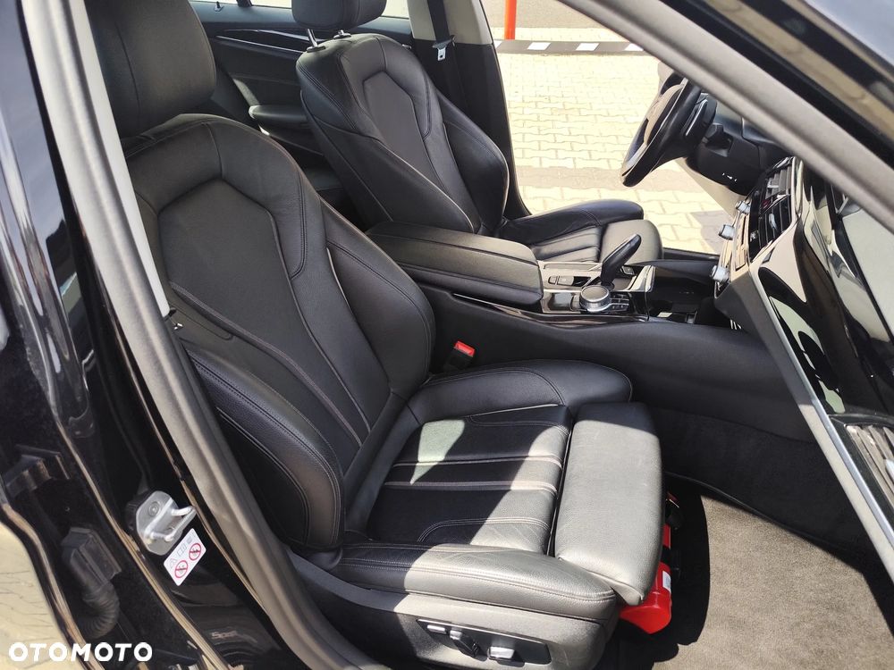 BMW Seria 5 520d Sport Line sport - 22