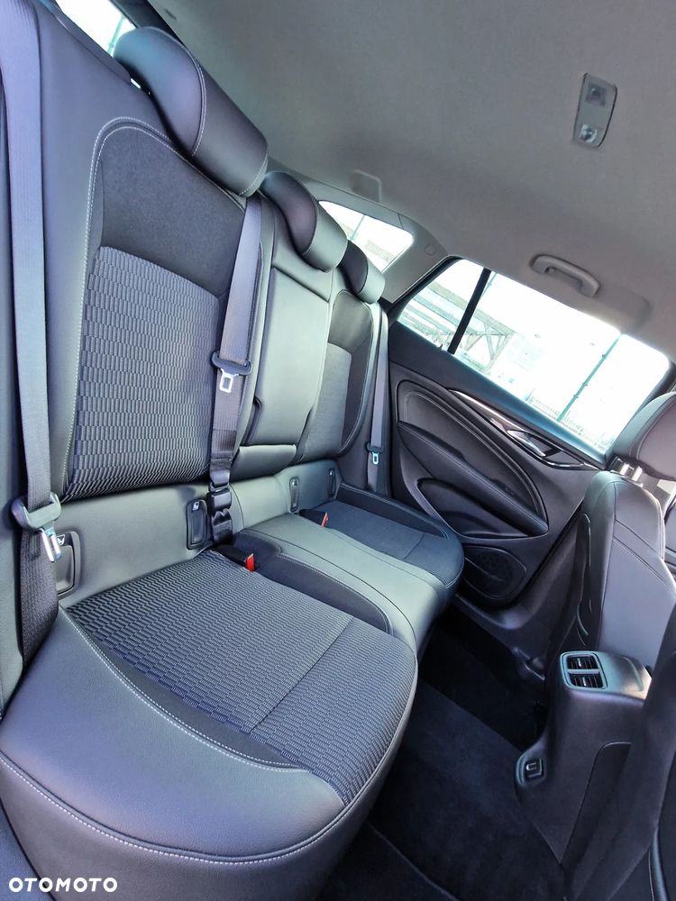 Opel Insignia Sports Tourer 2.0 Diesel Automatik Business Edition - 27