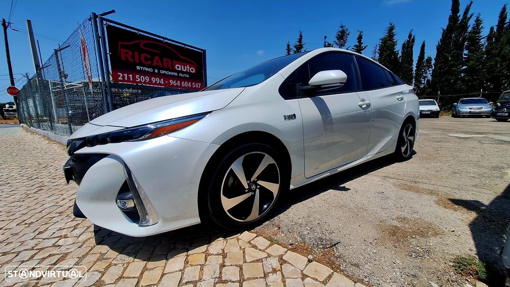 Toyota Prius 1.8 Luxury - 4