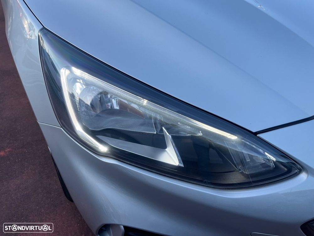 Ford Focus SW 1.0 EcoBoost ST-Line - 22