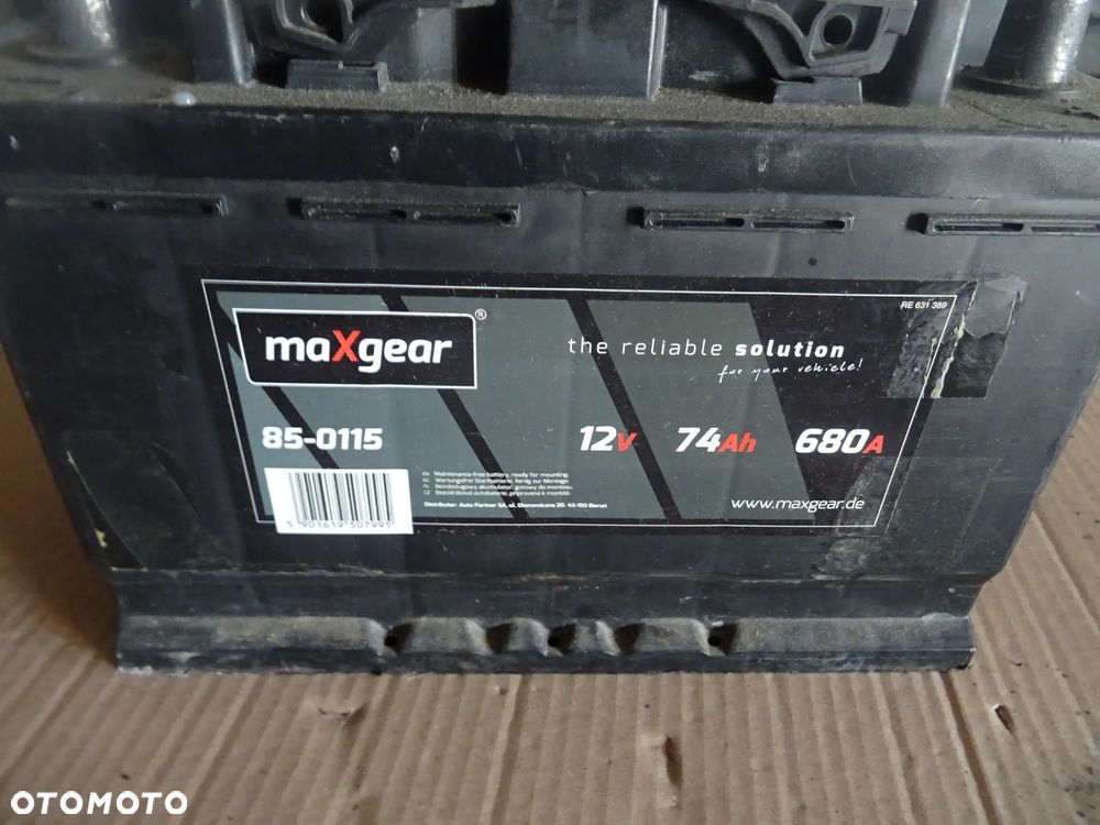 AKUMULATOR 12 V 74Ah 680 A - 2
