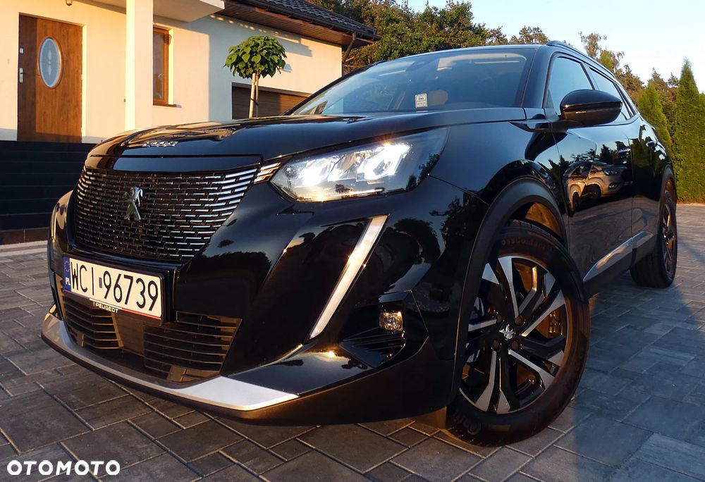 Peugeot 2008 1.2 PureTech Allure S&S EAT8 - 22