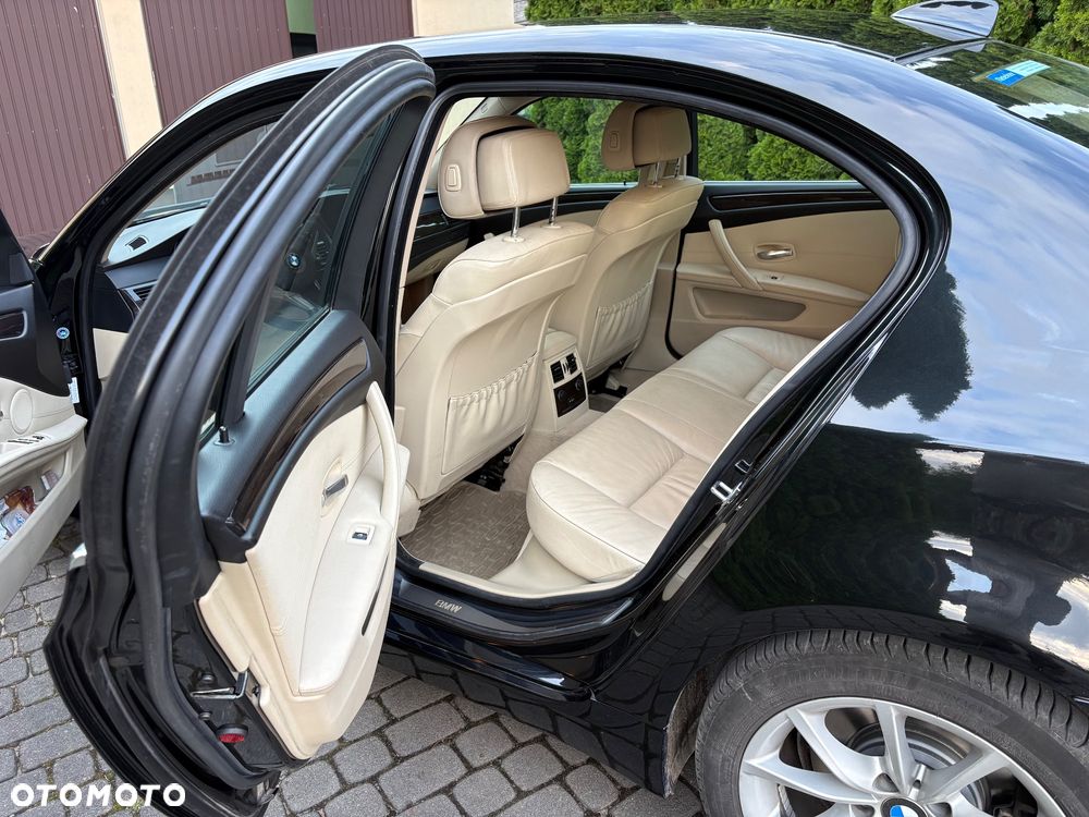 BMW Seria 5 520d - 8