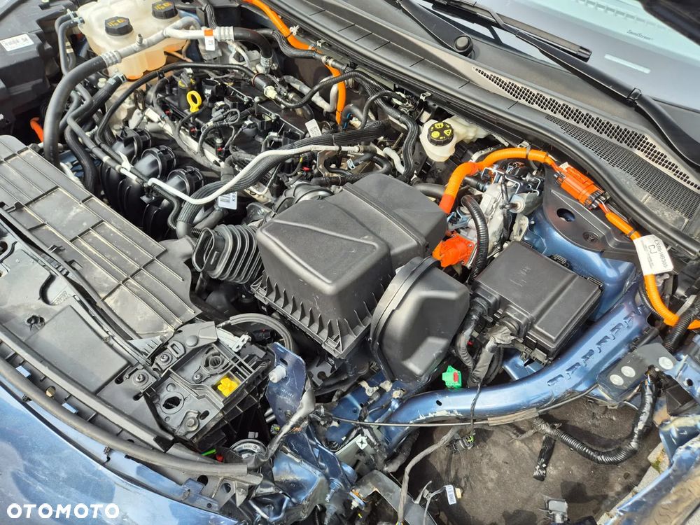 Ford Kuga 2.5P PHEV FWD Titanium - 9