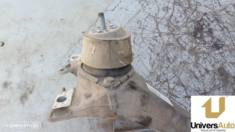 APOIO DO MOTOR VOLKSWAGEN TOUAREG (7LA) TDI V6 - 4