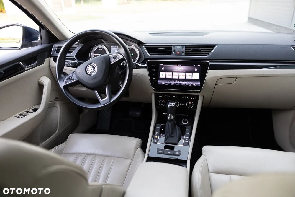 Skoda Superb 2.0 TDI SCR 4x4 L&K DSG - 14