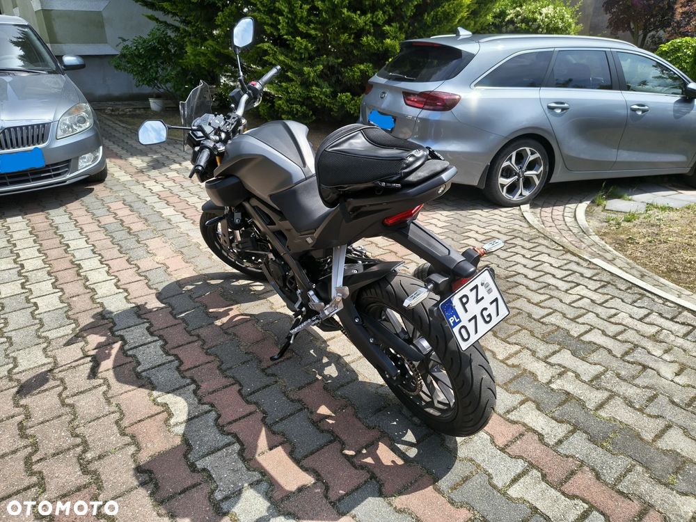 Yamaha MT - 2