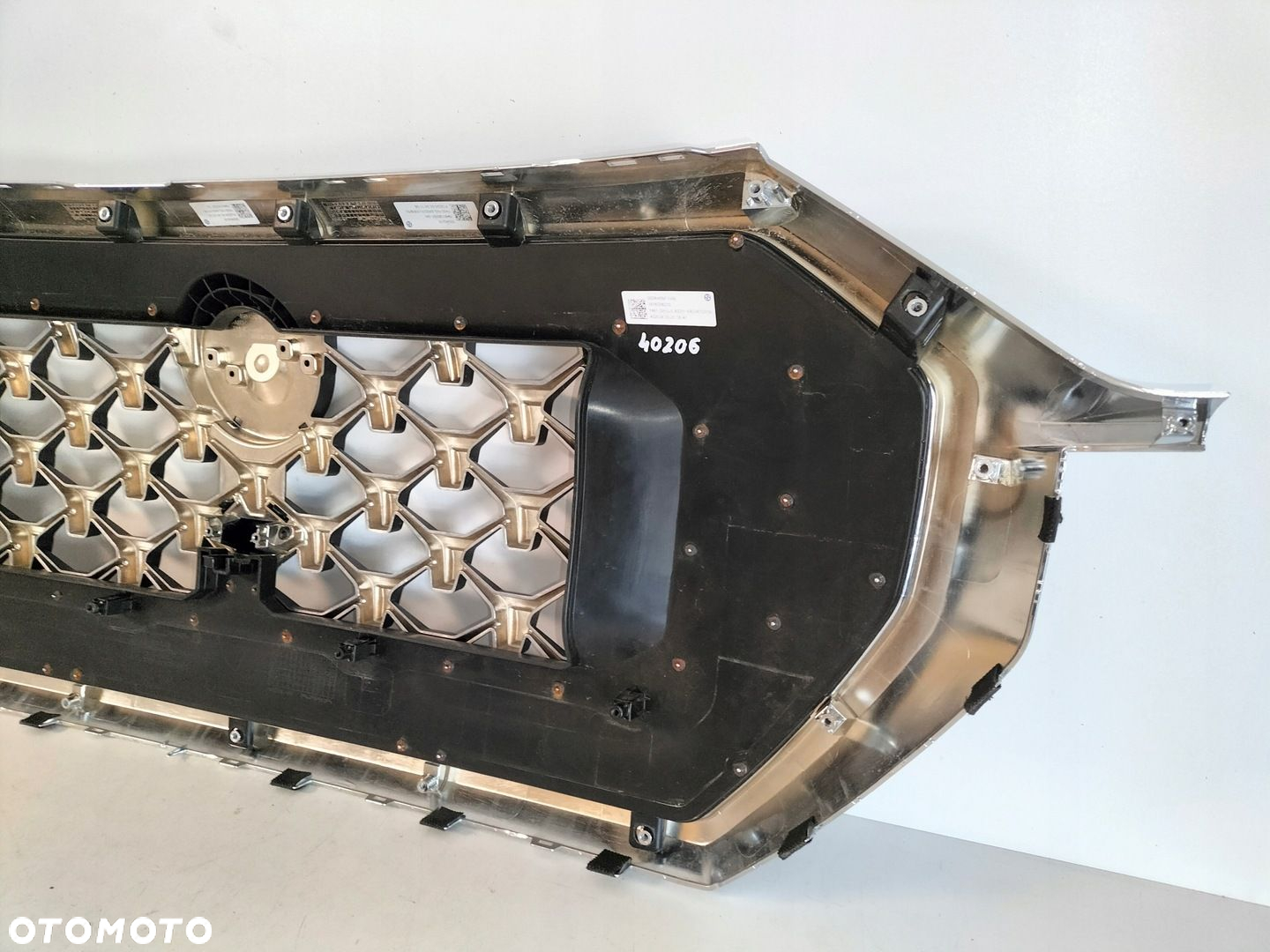 Atrapa kratka grill SSANGYONG REXTON II LIFT 20- - 11
