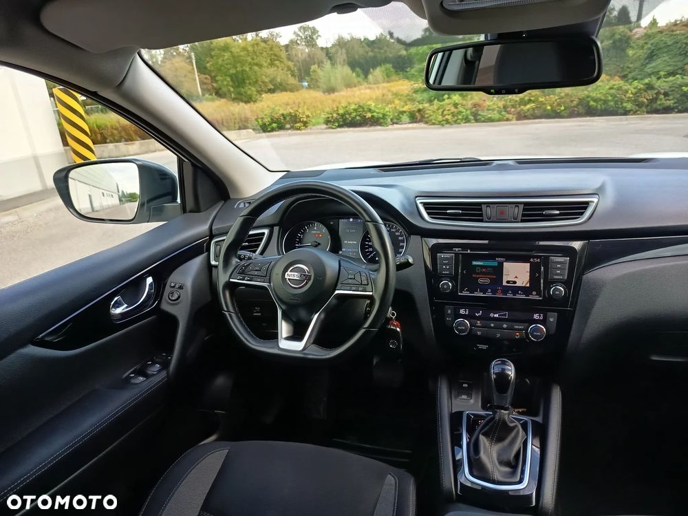 Nissan Qashqai 1.3 DIG-T DCT ACENTA - 18