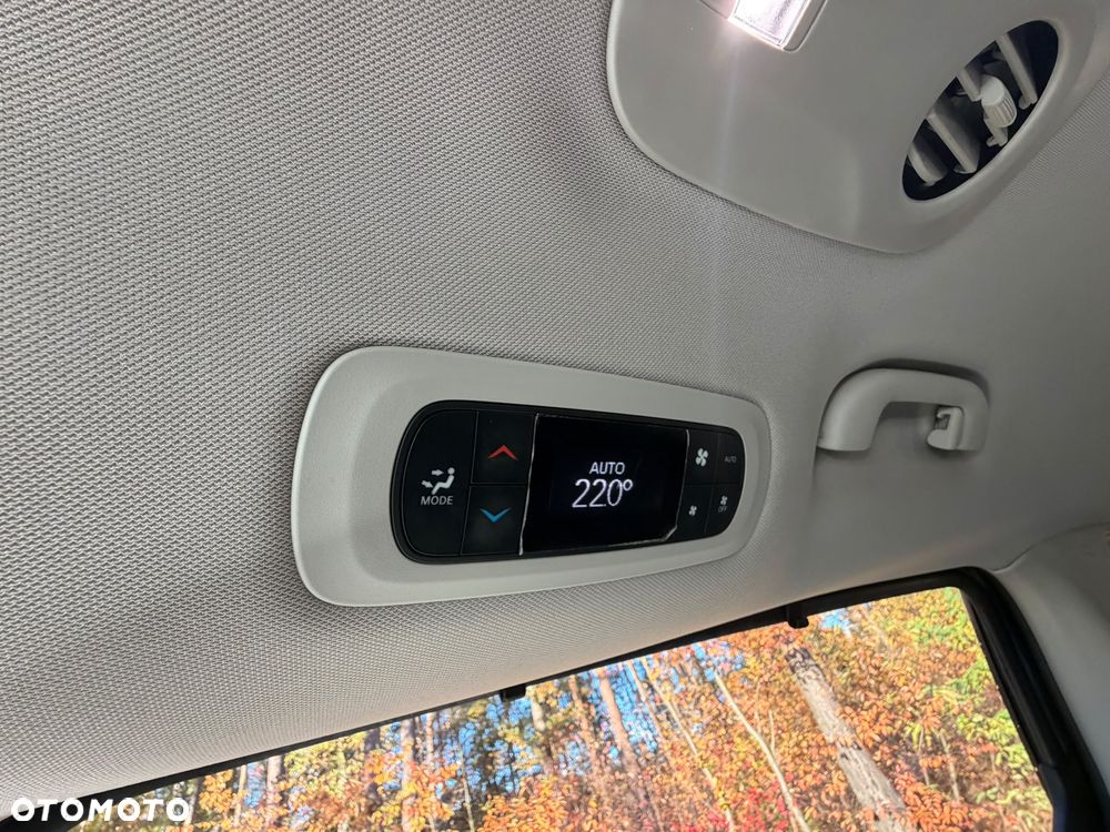 Chrysler Pacifica - 13