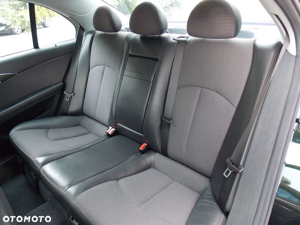 Mercedes-Benz Klasa E 200 Kompressor Elegance - 24