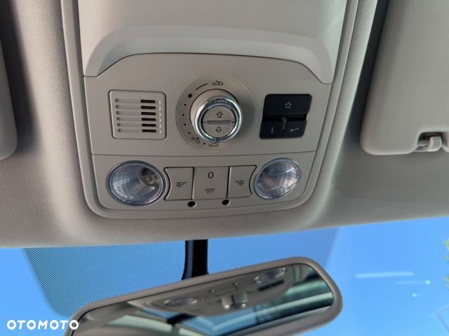 Volkswagen Sharan - 26