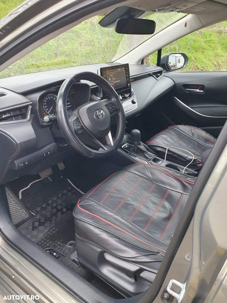 Toyota Corolla Sedan 1.8 HSD Dynamic - 3