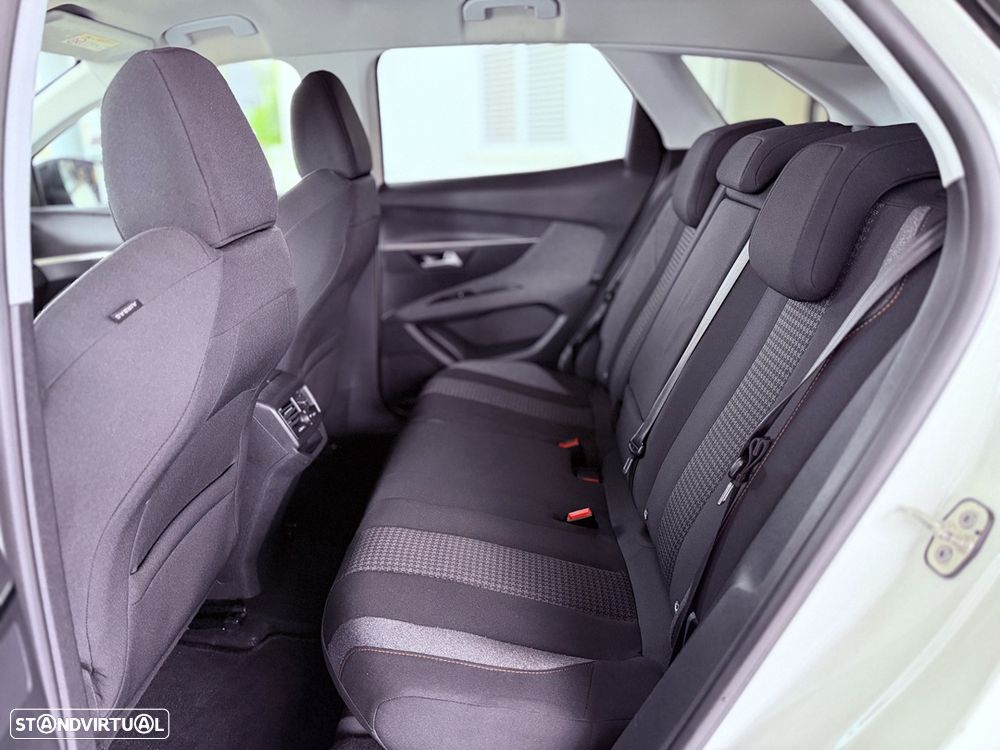 Peugeot 3008 BlueHDi 120 EAT6 Stop & Start Business Line - 8