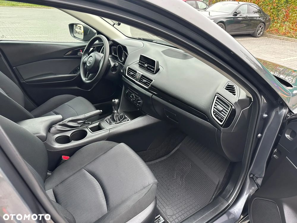 Mazda 3 - 9