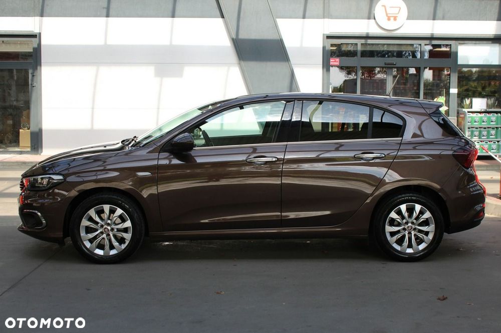 Fiat Tipo 1.4 T-Jet 16v Lounge - 40