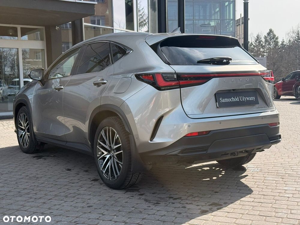 Lexus NX 450h+ Omotenashi AWD - 10