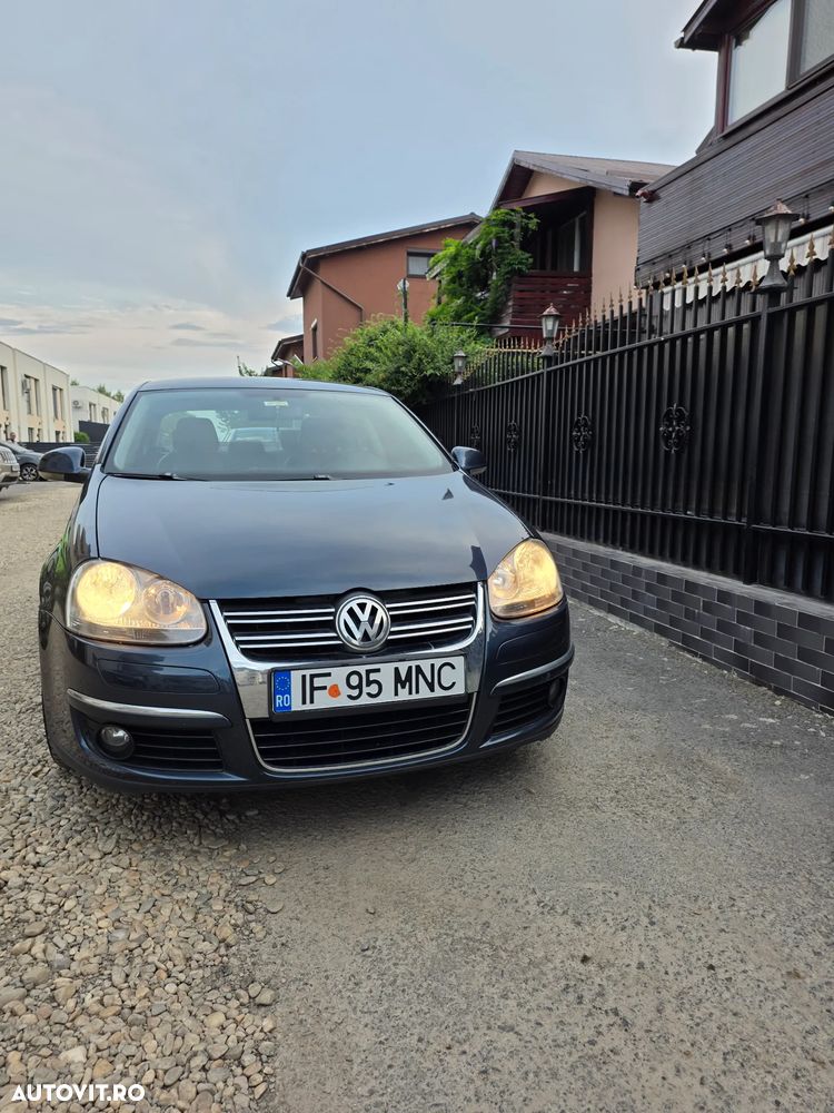 Volkswagen Jetta 1.9 TDI Comfortline - 4