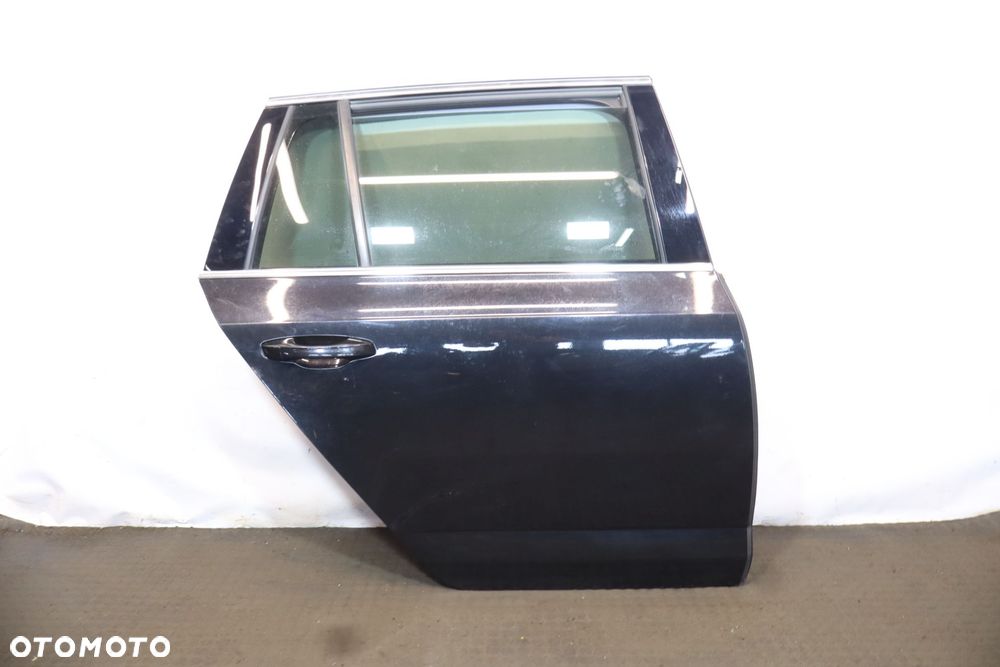 DRZWI PRAWY TYŁ SKODA OCTAVIA III LIFT - 1