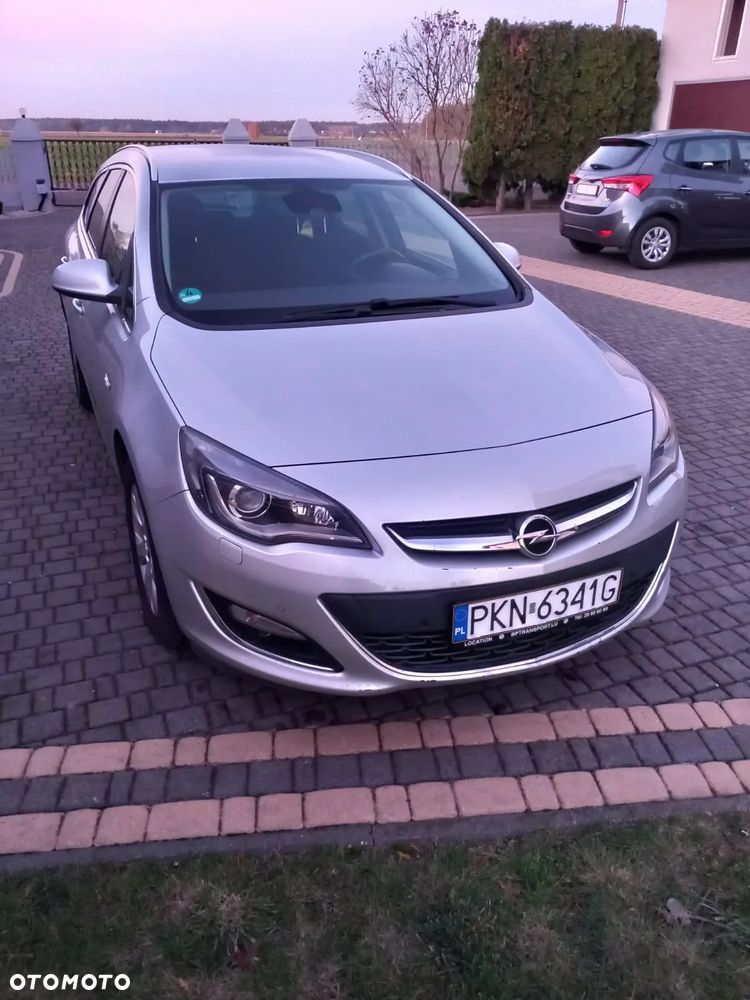 Opel Astra IV 1.6 CDTI Cosmo - 1