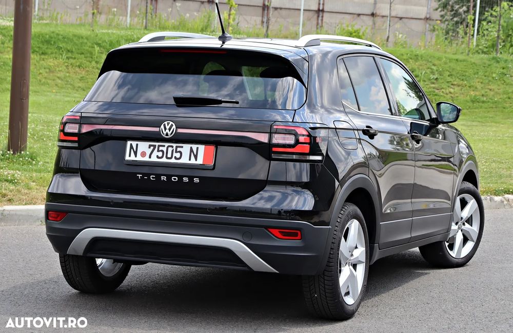 Volkswagen T-Cross - 11