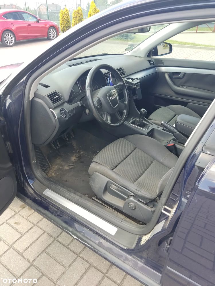 Audi A4 Avant 2.0 TDI - 8