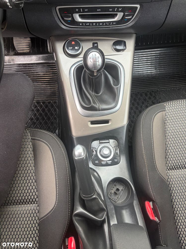 Renault Scenic - 7
