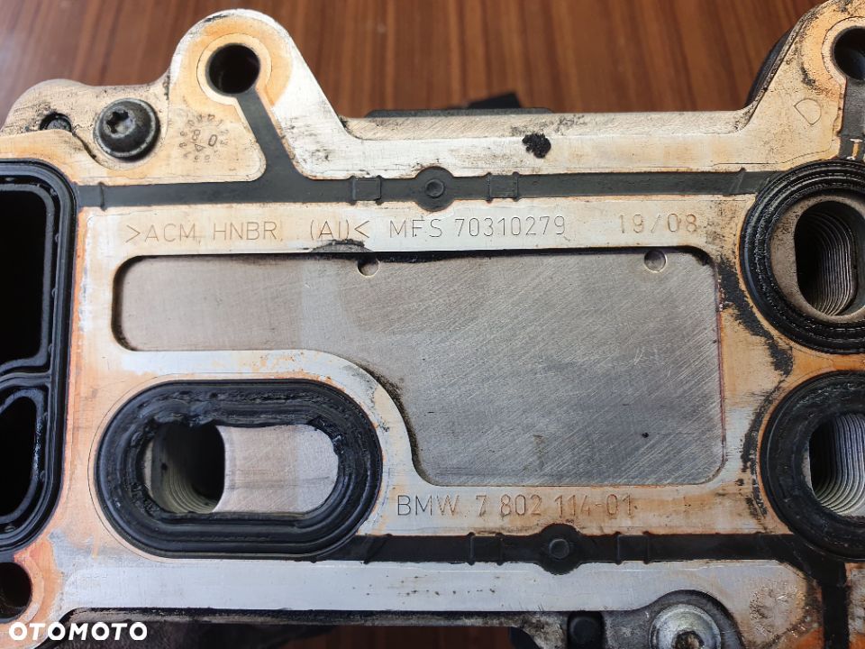 Obudowa Podstawa Filtra Oleju BMW 1 2 5 E87 E90 E81 E91 E60 2.0 D N 47 70346292 - 15