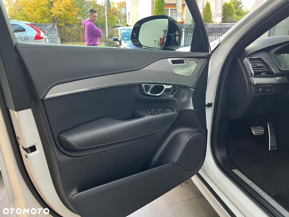 Volvo XC 90 B5 D AWD R-Design 7os - 10