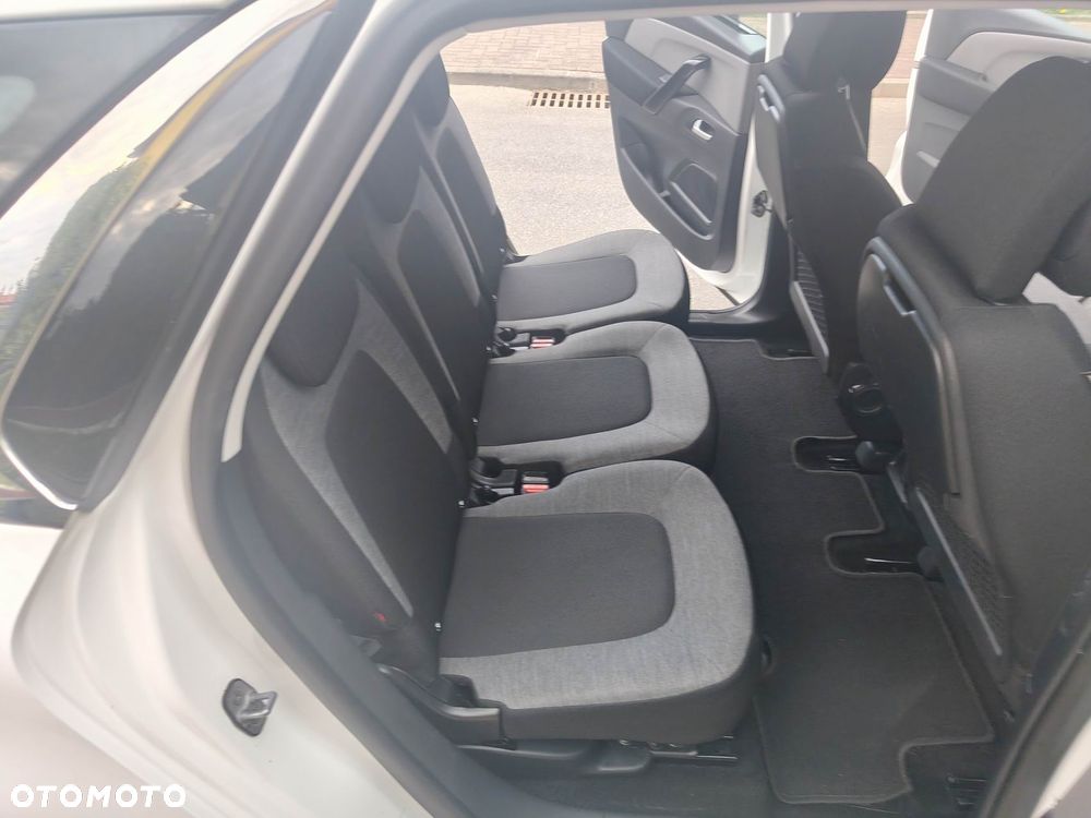 Citroën C4 SpaceTourer PureTech 130 Stop&Start LIVE - 17