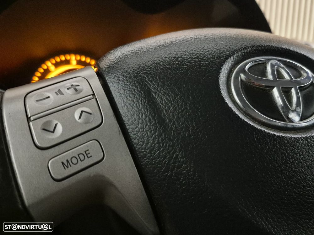 Toyota Auris 1.4 D-4D Comfort - 13