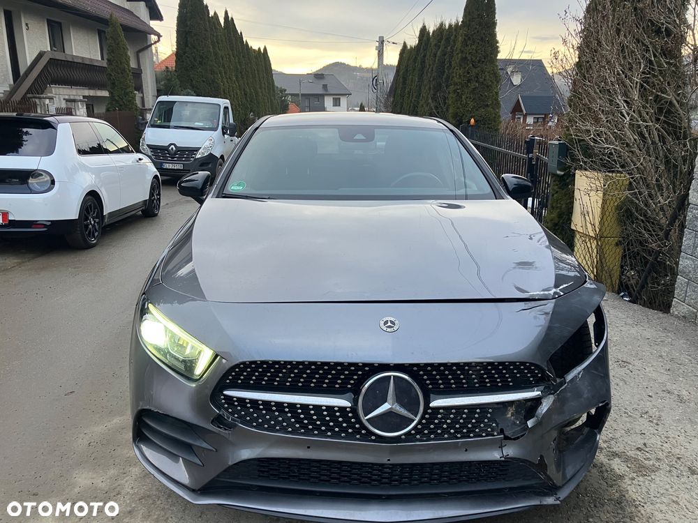 Mercedes-Benz Klasa A 180 7G-DCT AMG Line - 9