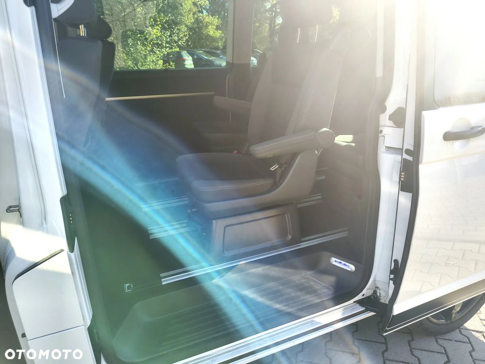 Volkswagen Multivan - 7