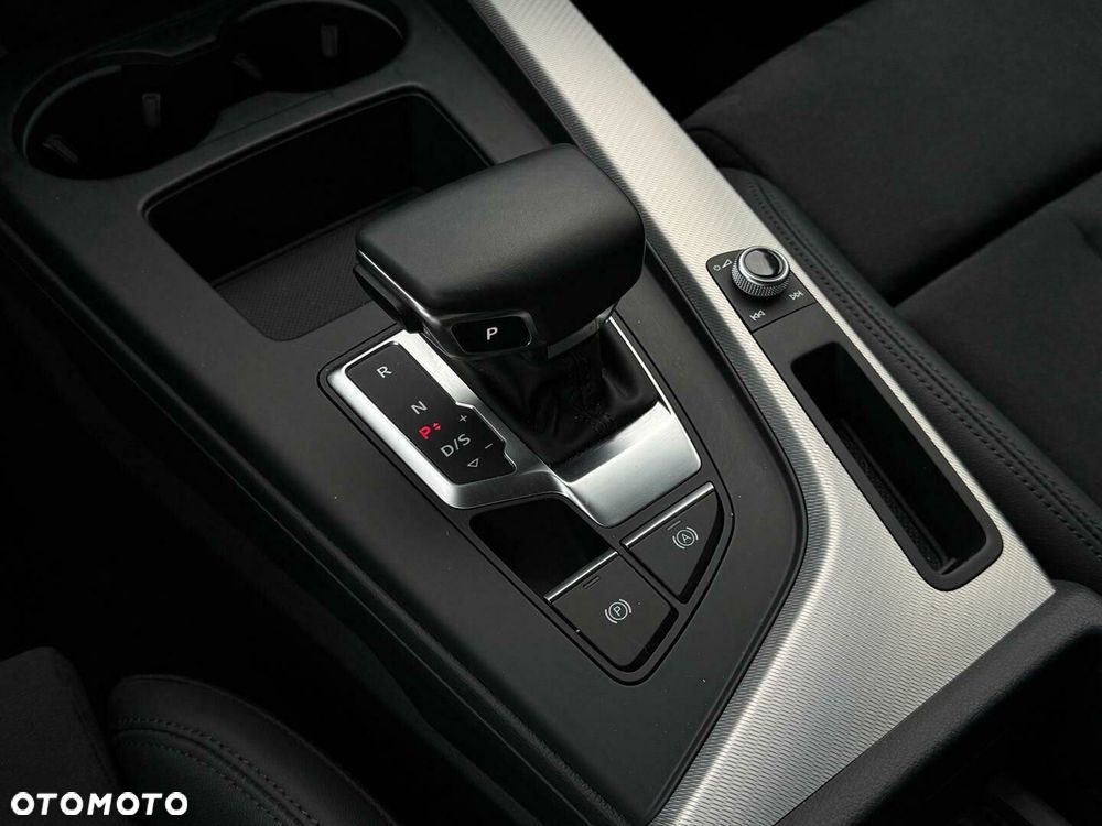 Audi A4 Limousine - 30