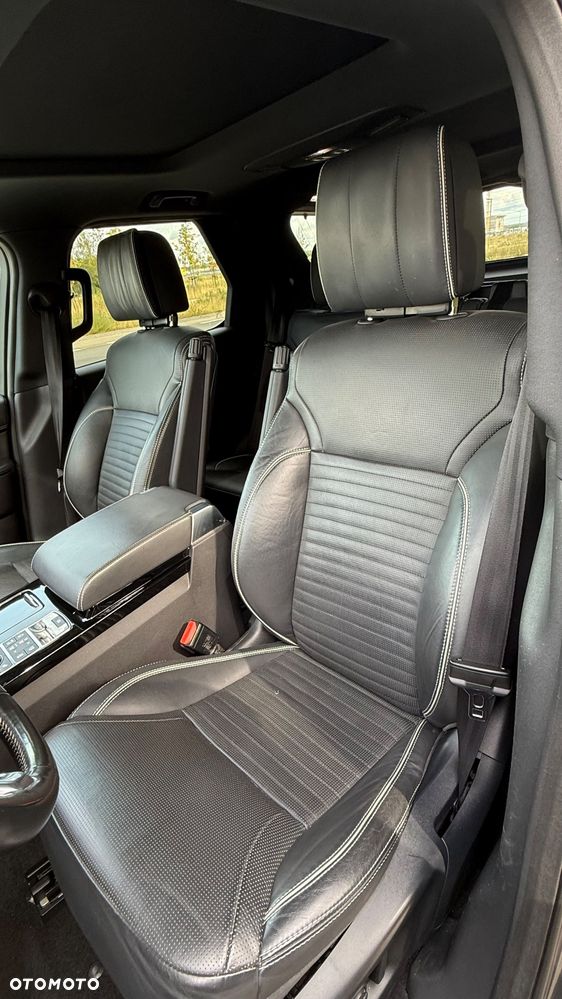 Land Rover Discovery 3.0 TD6 HSE Luxury - 14