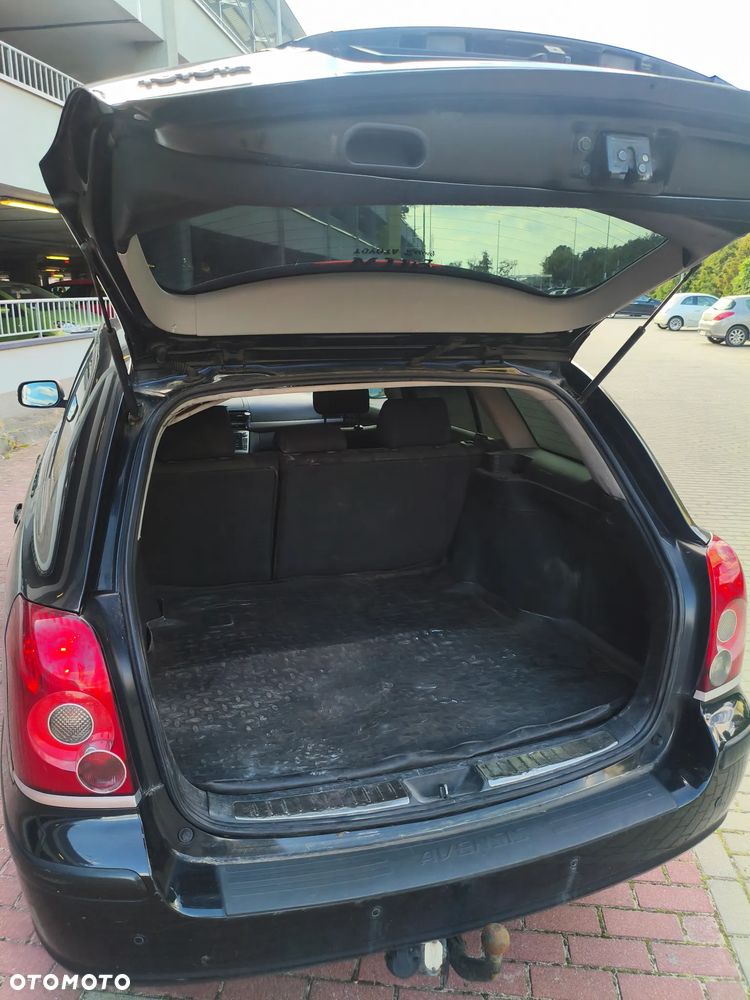 Toyota Avensis 2.0 D-4D Luna - 10