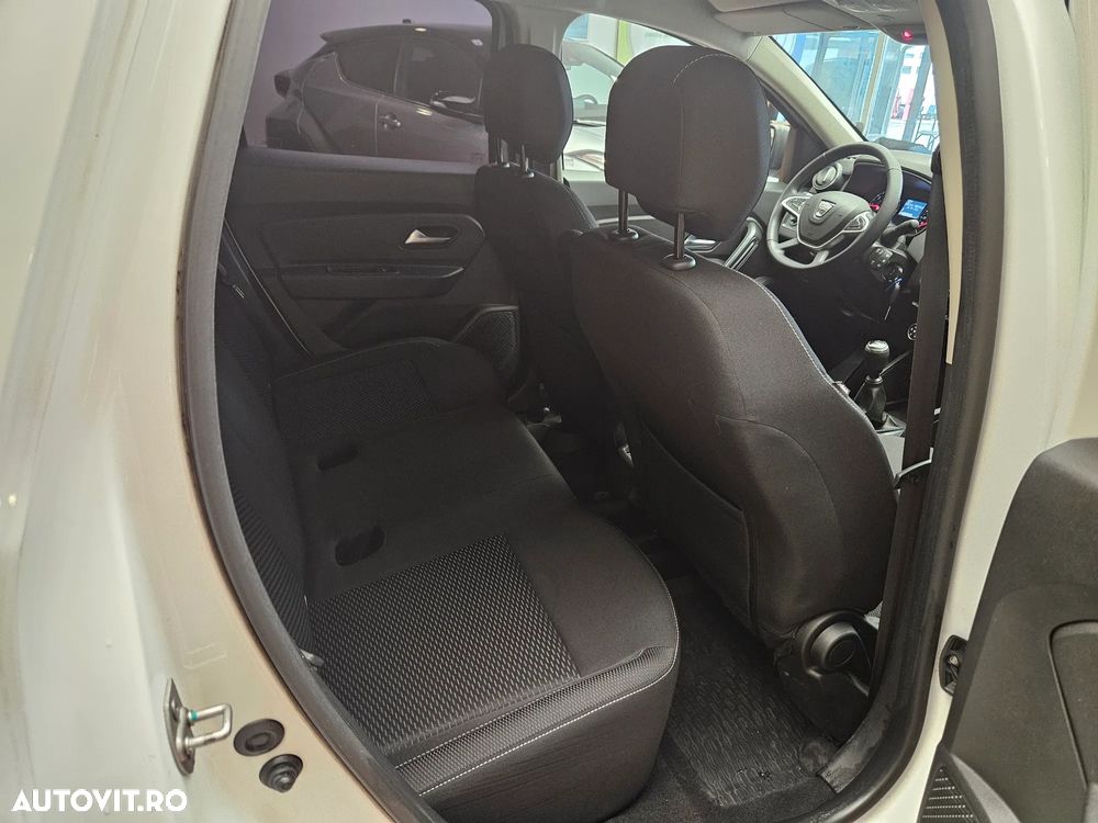 Dacia Duster 1.5 Blue dCi 4WD Comfort - 14