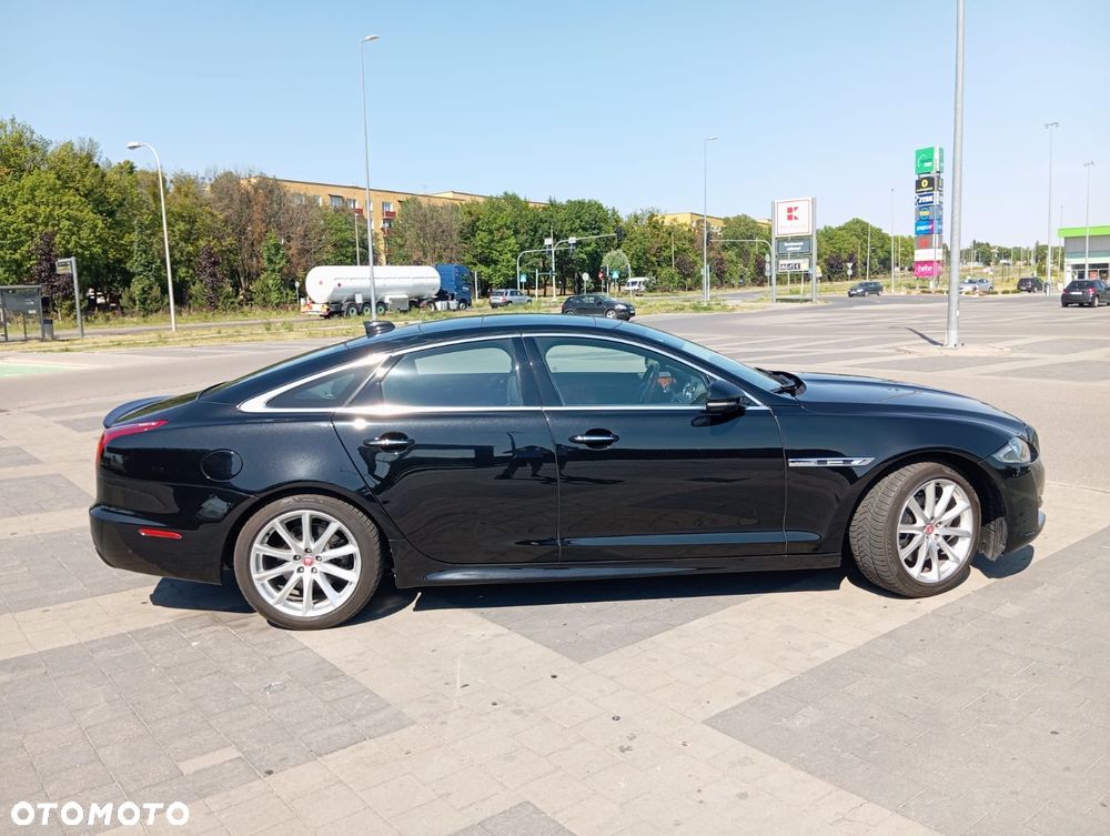 Jaguar XJ 3.0 T Luxury - 4