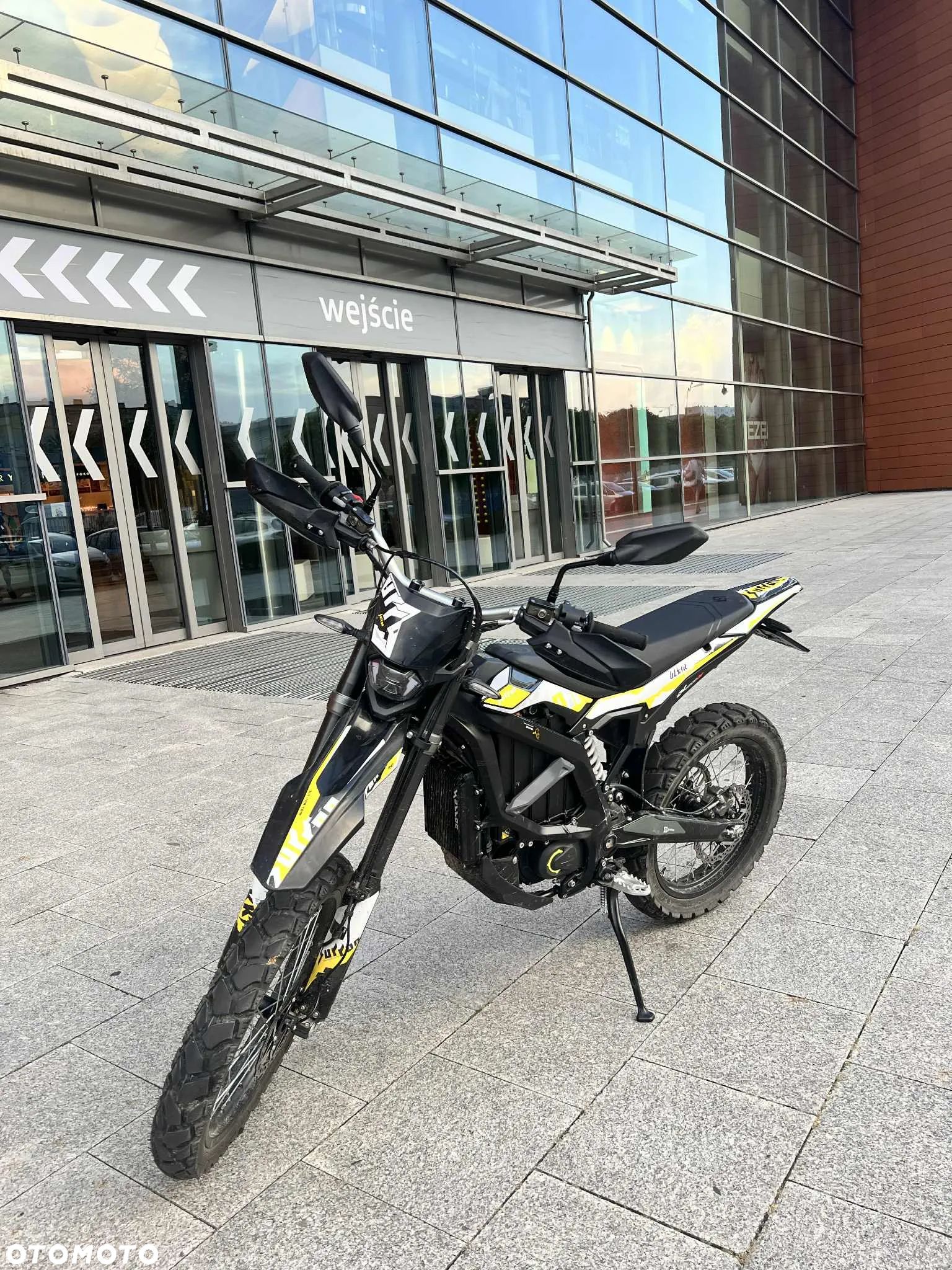 Surron Ultra-Bee