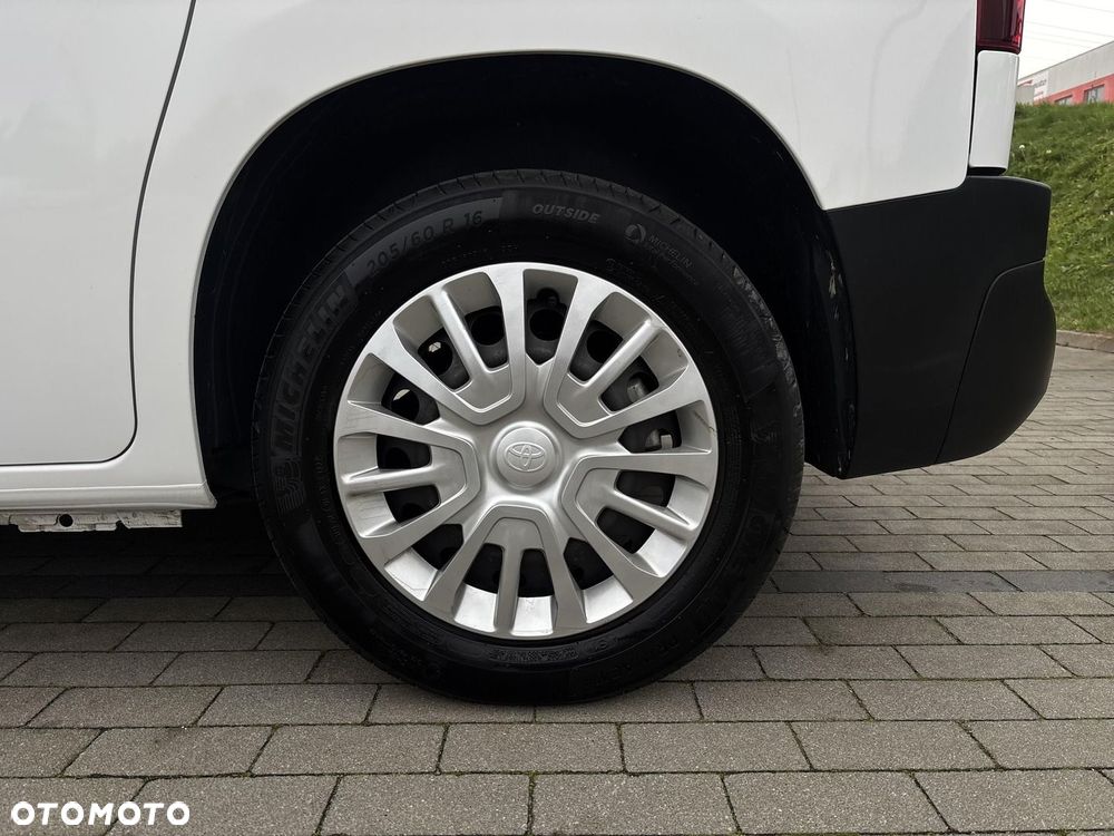 Toyota Proace City Verso 1.5 D-4D Combi - 12