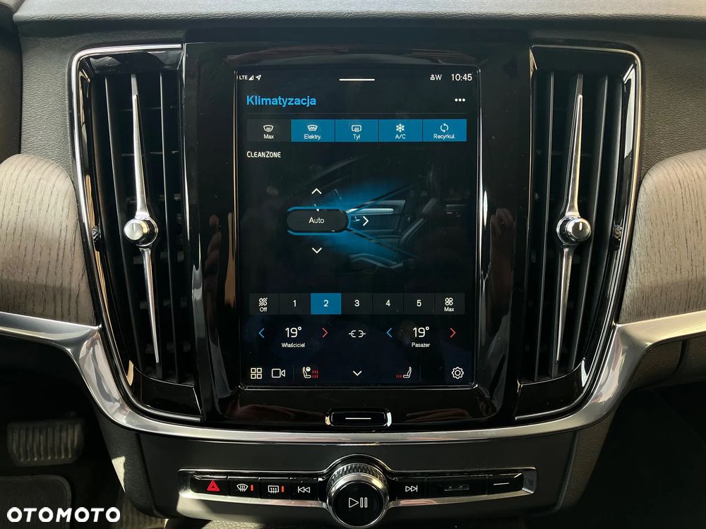 Volvo V90 Cross Country B5 D AWD Momentum Pro - 32