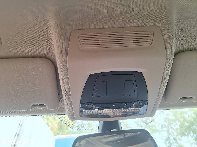 PODSUFITKA + OSŁONY KOMPLET KREMOWA BMW F11 10-13r - 2