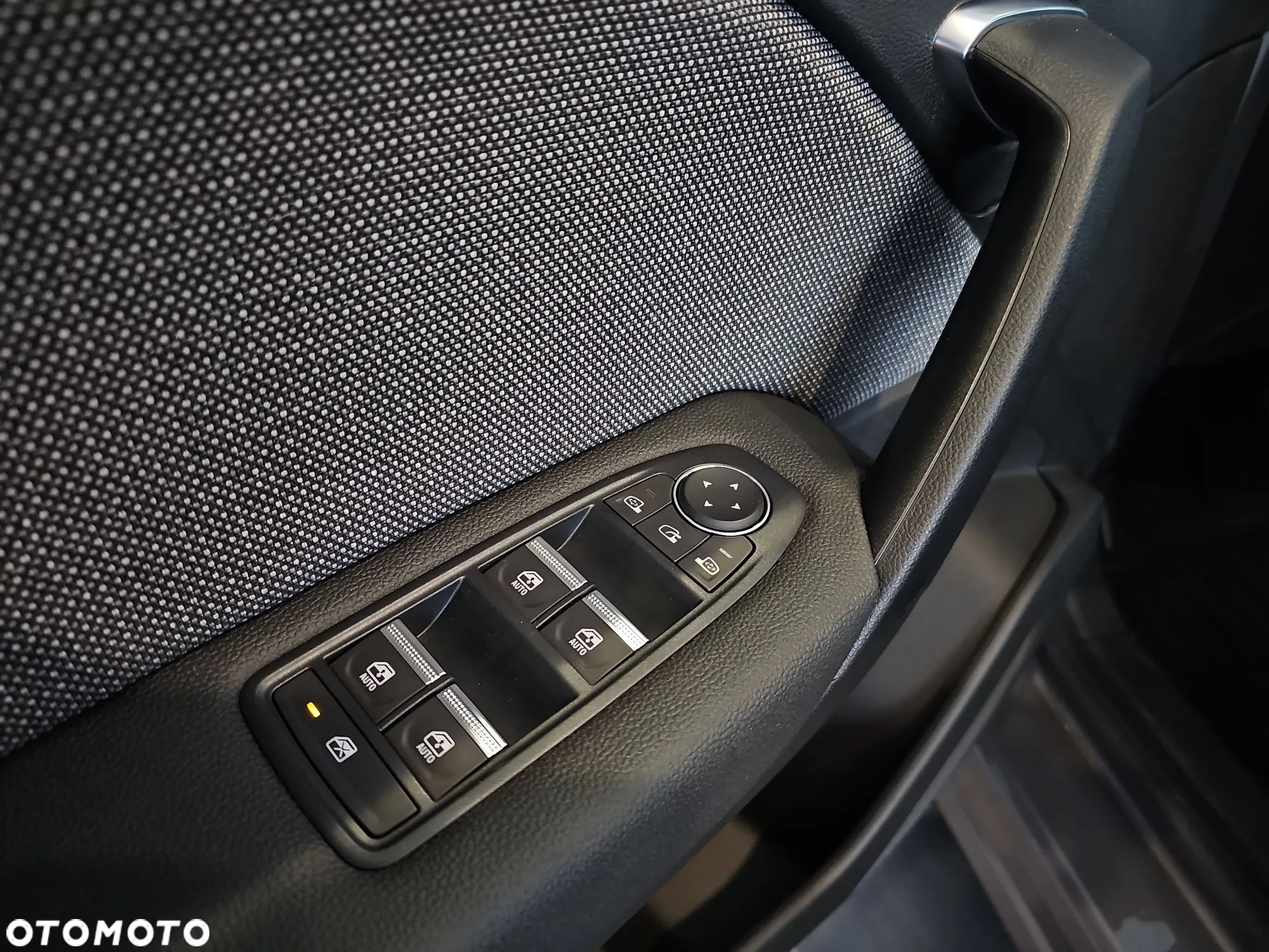 Renault Symbioz 1.6 E-Tech Full Hybrid 145 Techno - 36