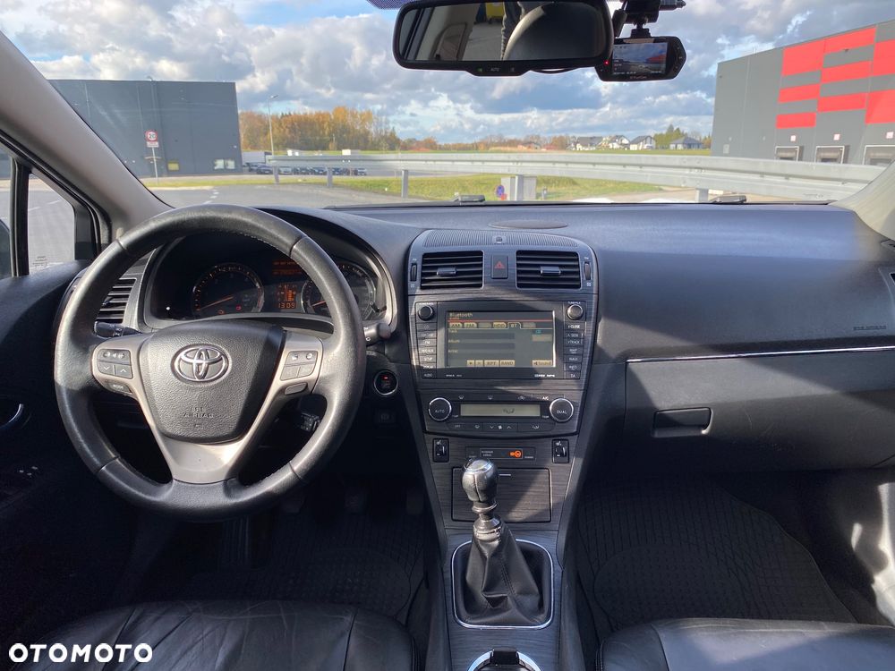 Toyota Avensis 2.2 D-4D Prestige - 33