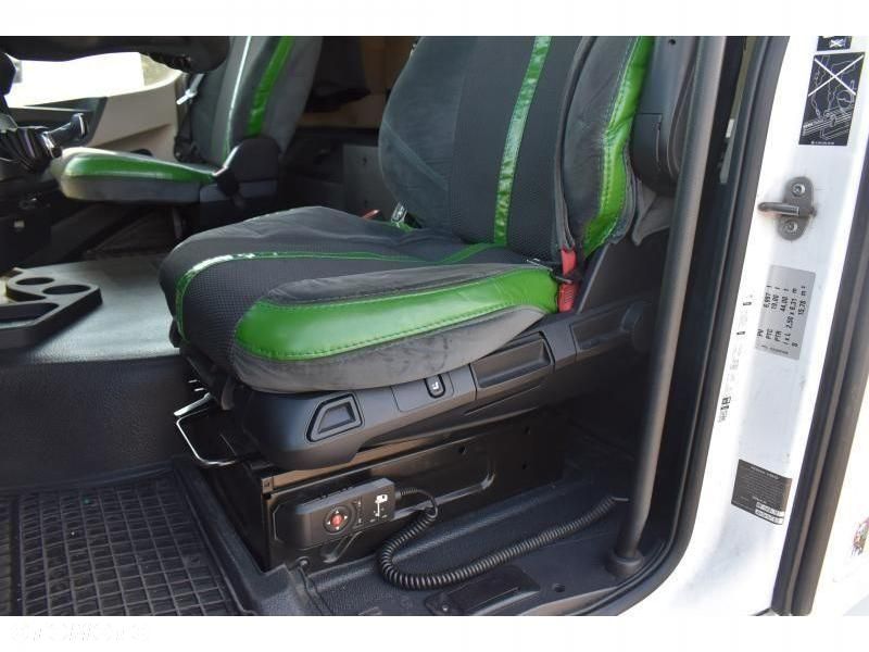 Mercedes-Benz Actros - 21