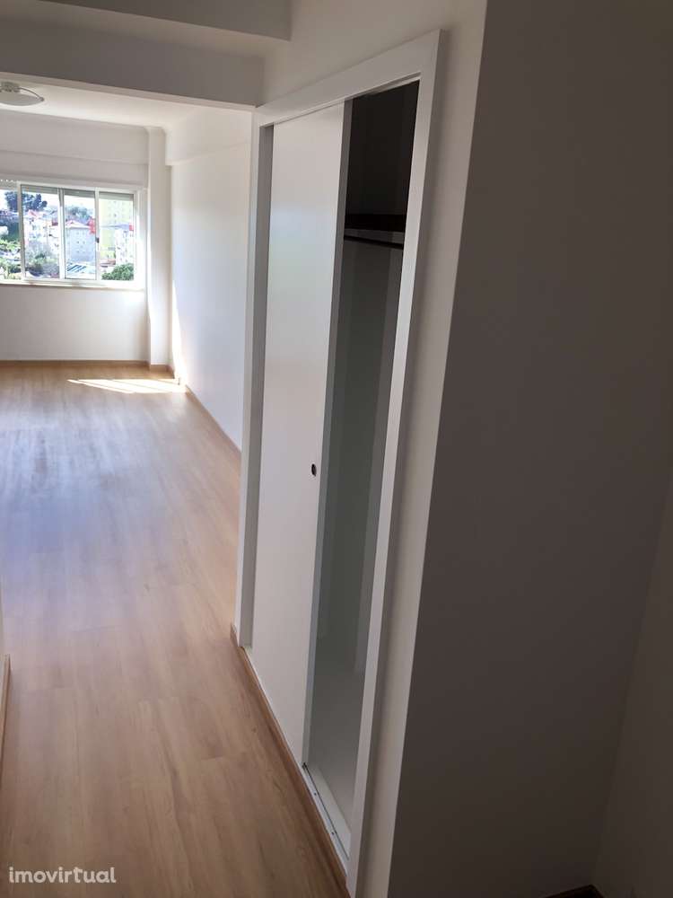 T2 com vista de rio na Penha de França com opção garagem - Grande imagem: 2/23