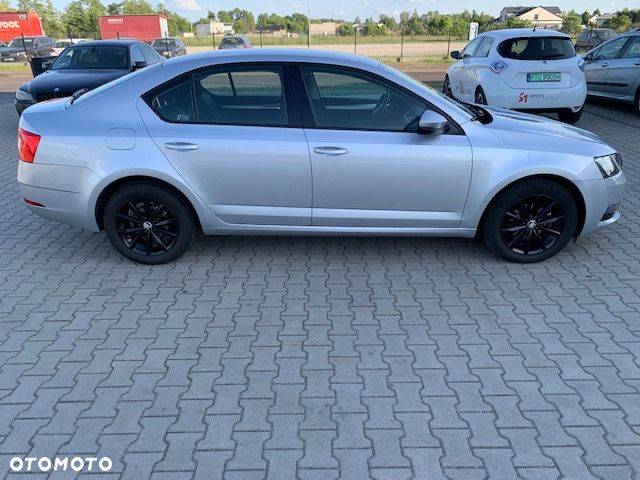 Skoda Octavia 1.6 TDI SCR Ambition - 6